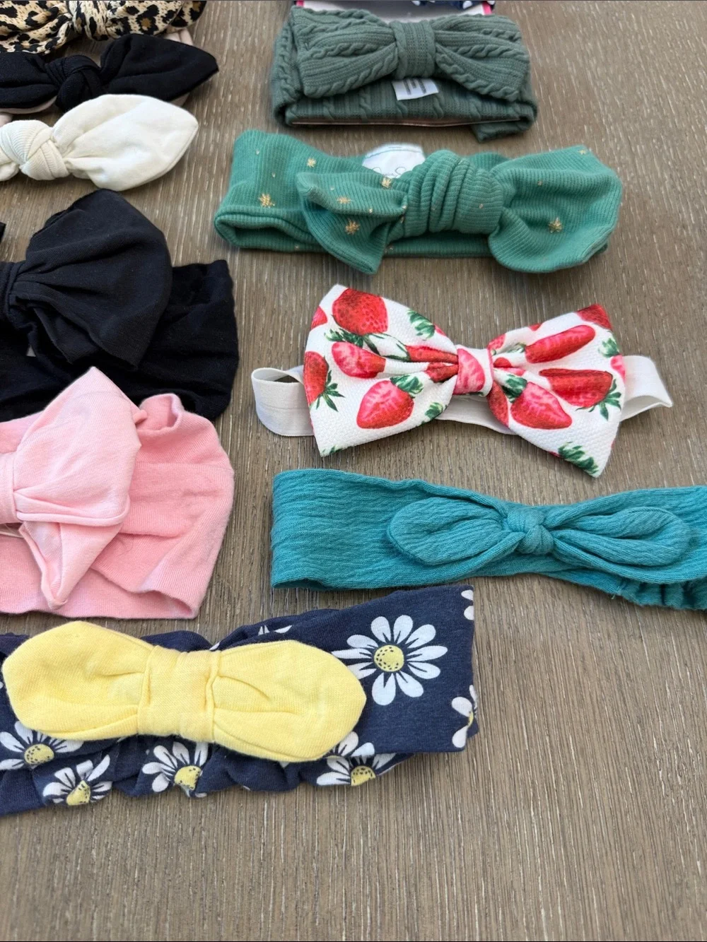 Ruffle Butts and Assorted Brands' Knot Headband Set